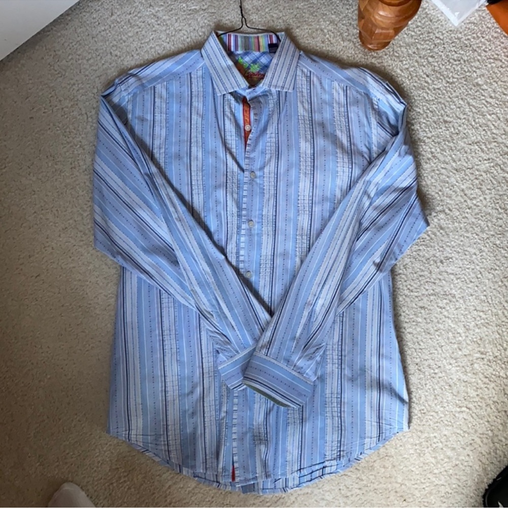 Beautiful Robert Graham shirt size L in EUC